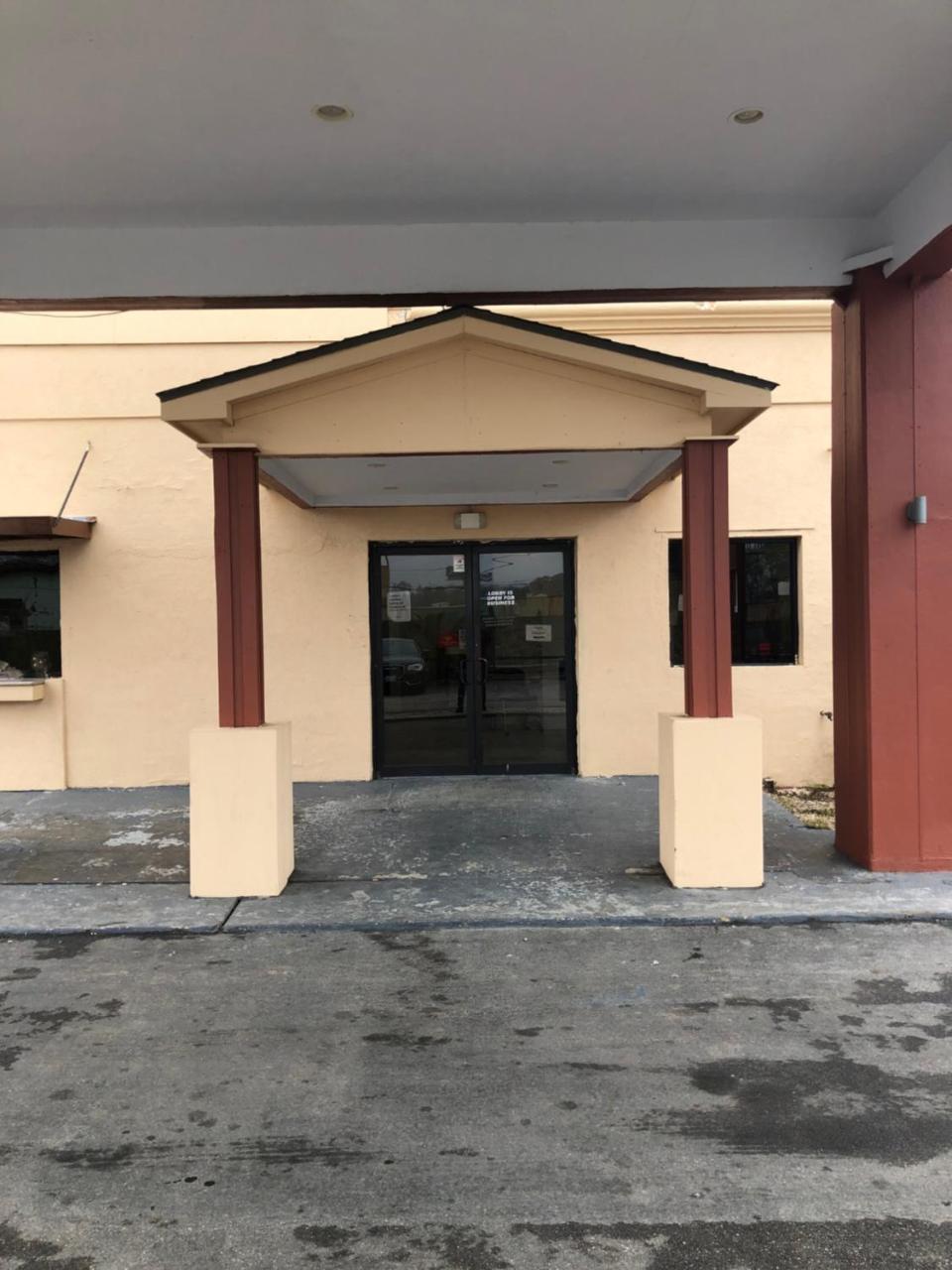 Travel Inn & Suites Humble Exterior photo